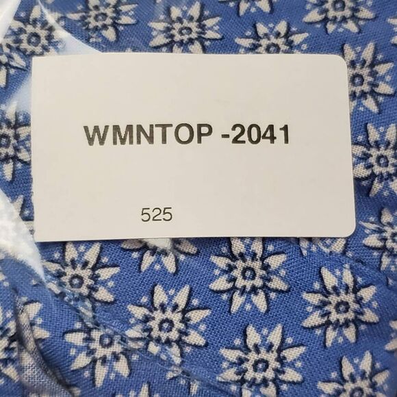 Croft & Barrow Women’s Plus 1X Blue Short Sleeve Button Down Blouse Floral Print - Picture 6 of 6